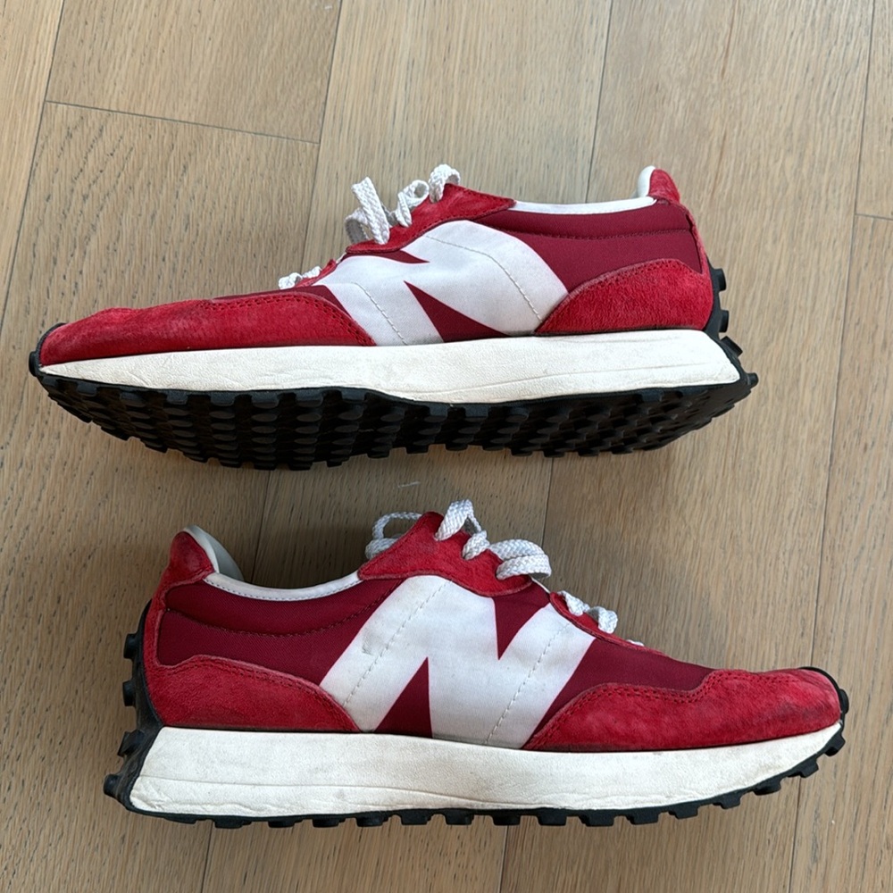New Balance 327
